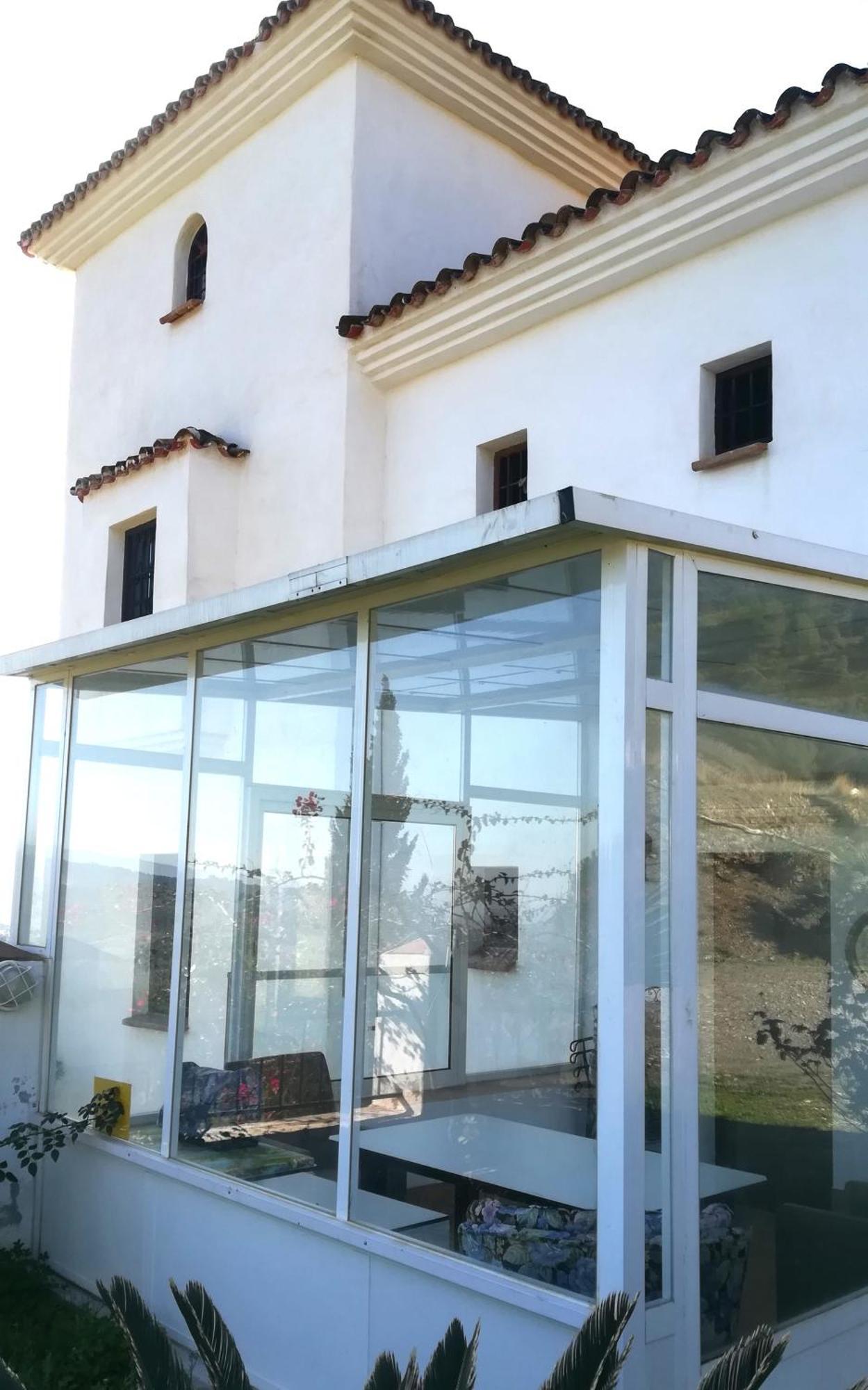 Castle Tower Ground Floor Apartment In Rural Holiday Park 'Cezanne' Tolox Dış mekan fotoğraf