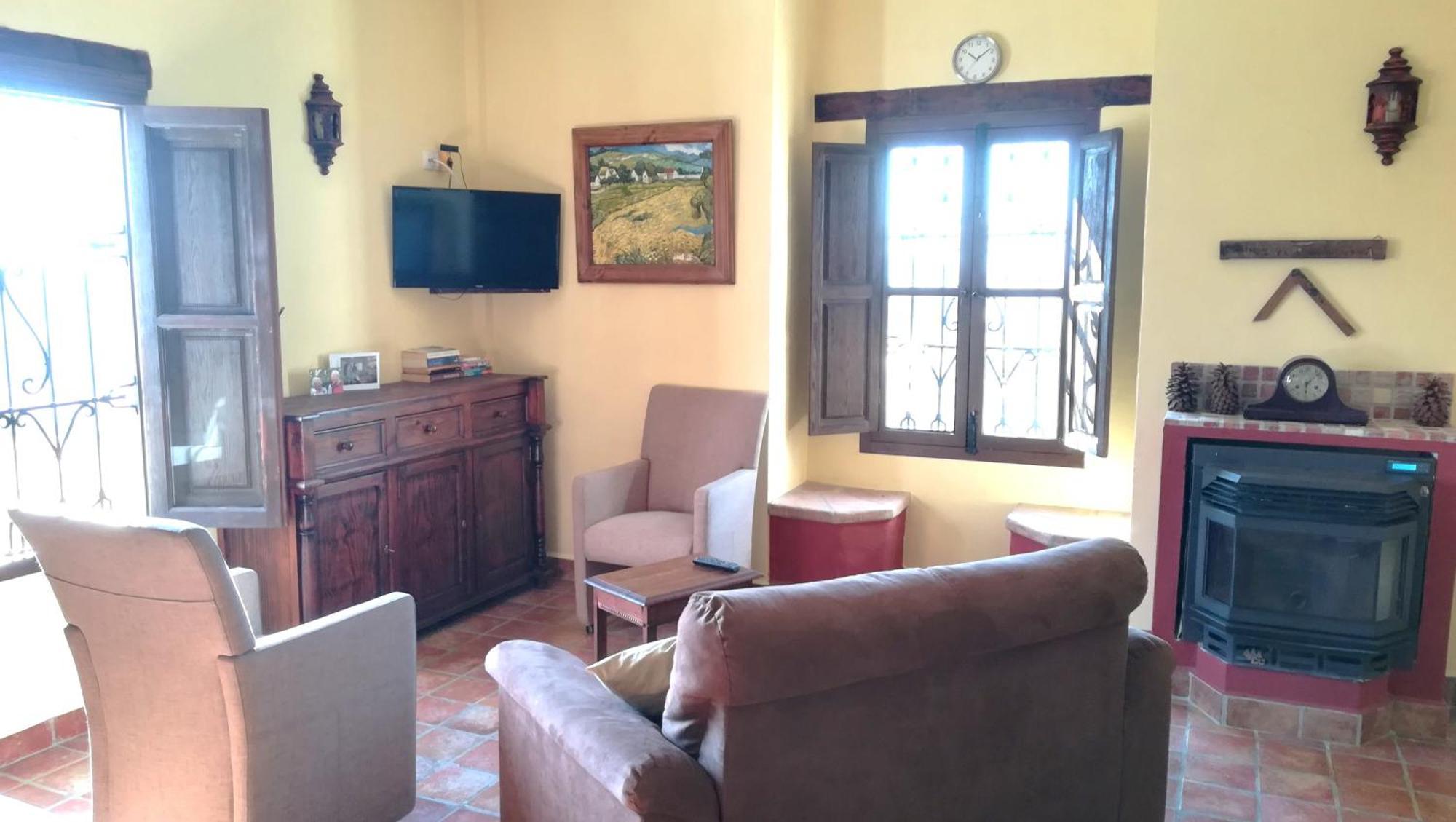 Castle Tower Ground Floor Apartment In Rural Holiday Park 'Cezanne' Tolox Dış mekan fotoğraf