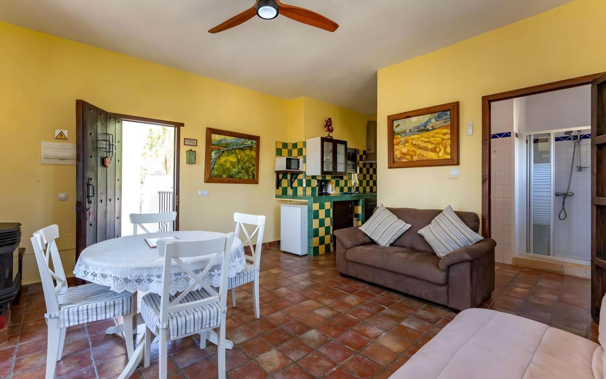 Castle Tower Ground Floor Apartment In Rural Holiday Park 'Cezanne' Tolox Dış mekan fotoğraf