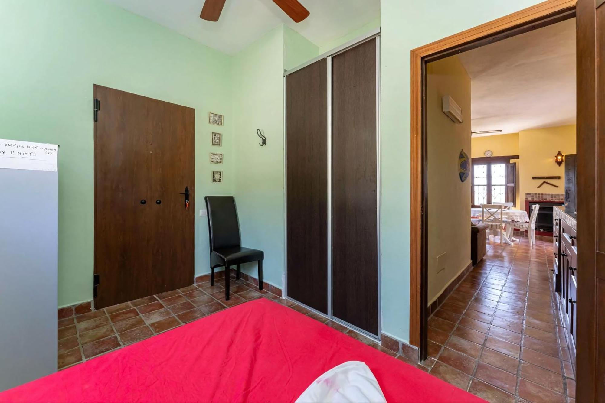 Castle Tower Ground Floor Apartment In Rural Holiday Park 'Cezanne' Tolox Dış mekan fotoğraf